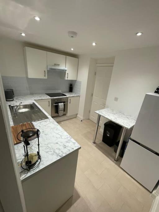 Lovely 1 Bedroom Apartment - Maida Vale Лондон Экстерьер фото